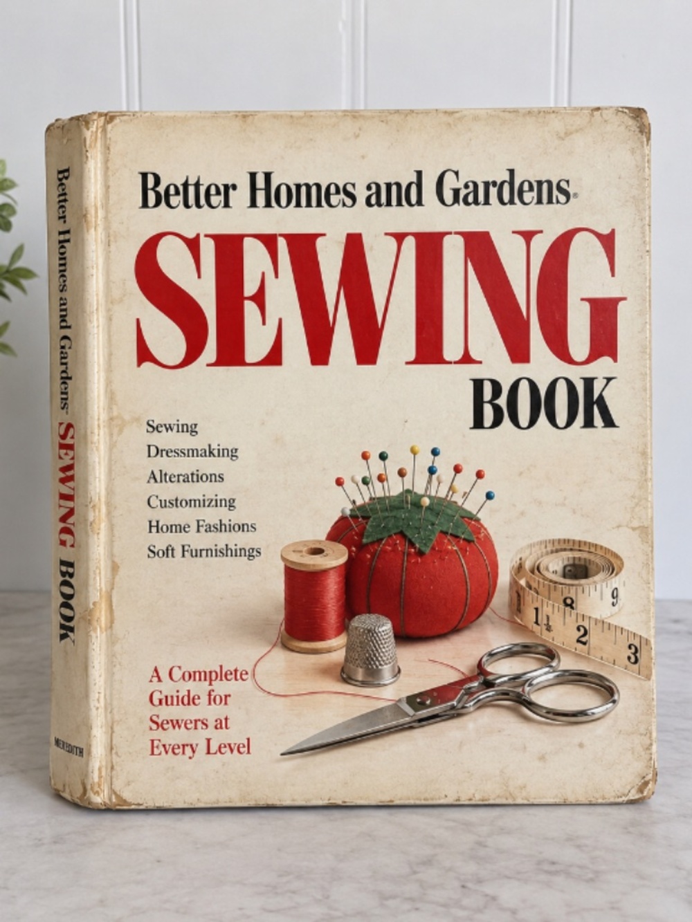 Vintage Better Homes & Gardens Sewing Book 5-Ring Binder 1961/1970 MCM